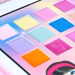 Набор детской декор. косметики Bondibon Eva Moda, BOX 29х23х3 см; косметичка-планшет, тени для век 11 оттенков (8,3г), блеск для губ 6 оттенков (4,2г), лак для ногтей 2 оттенка (8г), кисточка 2шт., аппликатор 2 шт., арт. 77102A.